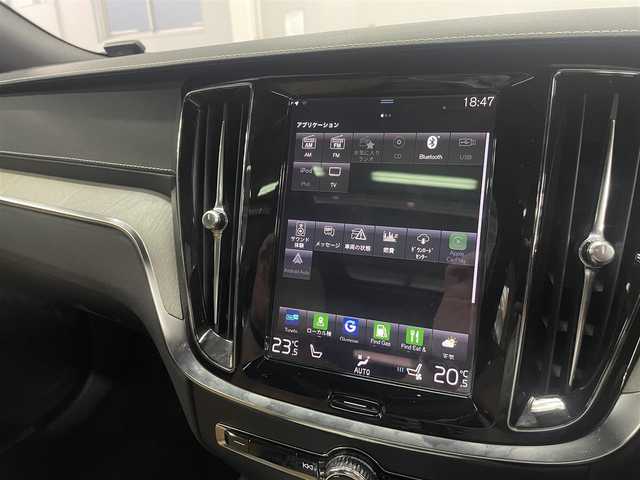 ボルボ Ｖ６０ T5 インスクリプション 兵庫県 2018(平30)年 4.9万km グレー パノラマサンルーフ/ハーマンカードン/本革シート/シートヒーター/ベンチレーター/純正ナビ/全方位カメラ/カープレイ・アンドロイドオート/ACC/LKA/BLIS/フルセグTV