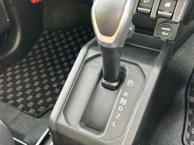 スズキ ジムニー シエラ JC 福島県 2023(令5)年 0.8万km ブルーイッシュブラックパール3 ４ＷＤ/社外メモリナビ＆フルセグＴＶ/（ＤＶＤ＆ＢＴ＆ＣＤ＆ＨＤＭＩ）/バックカメラ/衝突軽減ブレーキ/クルーズコントロール/レーンキープアシスト/ＥＴＣ/純正１５inアルミホイール/社外rossoMODELLOマフラー/社外BILSTEINショックアブソーバー/社外テールランプ/社外トィーター/シートヒーター/オートライト/ＬＥＤライト/ＬＥＤフォグランプ/ウィンカーミラー/電動格納ミラー/スマートキー/プッシュスタート/Ｗ＋サイドエアバッグ/横滑り防止装置/ＡＢＳ/ドアバイザー/フロアマット/新車保証書/取扱説明書