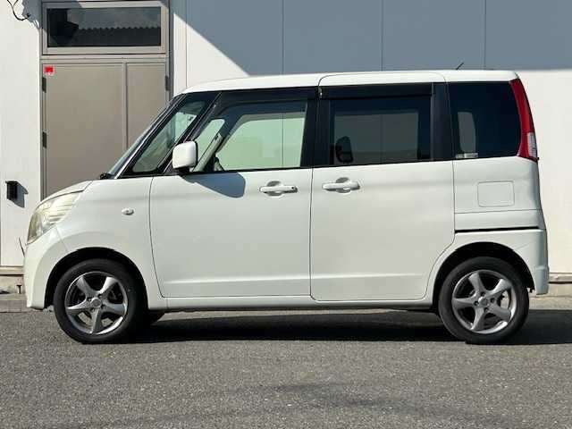 スズキ パレット X 宮城県 2009(平21)年 7.9万km パールホワイト 4WD/社外SDナビ/ワンセグTV/DVD/CD再生機構/両側スライドドア/片側パワースライドドア/運転席シートヒーター/エンジンプッシュスタート/スマートキー/スペアキー/ドアバイザー/純正フロアマット/取扱説明書/点検記録簿/保証書あり/社外AW付き夏タイヤ装着/（155/65/R14）/スチールホイール付き冬タイヤ積込み/（155/65/R14)
