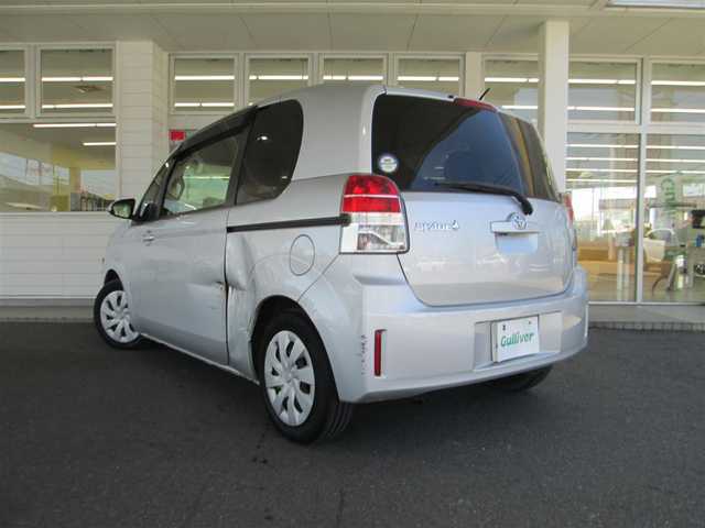 トヨタ スペイド G 千葉県 2012(平24)年 9.4万km シルバーM 純正ナビ、ワンセグTV/バックカメラ/純正オーディオ【CD/BT/SD】/片側パワースライドドア/プッシュスタート/革巻きステアリング/ナビ連動ステアリングスイッチ/電動格納ウィンカーミラー/運転席シートヒーター/横滑り防止装置/純正コーナーポール/新車時保証書/スペアキー/整備記録簿(H25/27/29/R1/3/5)