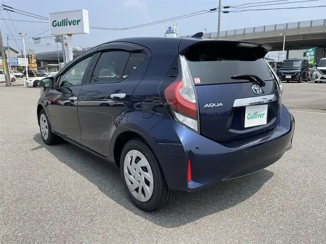 トヨタ アクア S スタイルブラック 石川県 2018(平30)年 7.3万km ダークブルーマイカ 純正メモリーナビ/純正CD/ワンセグTV/バックカメラ/ETC/トヨタセーフティセンス/スマートキー/プッシュスタート/電動ミラー/オートエアコン/オートライト