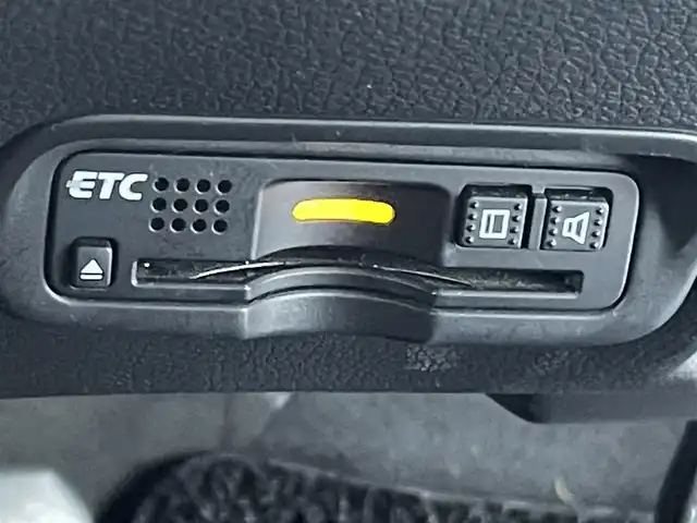 ホンダ ヴェゼル ハイブリッド Z ホンダセンシング 熊本県 2016(平28)年 4.8万km プレミアムクリスタルレッドM モデューロエアロ　/純正8インチナビ　/前後ドライブレコーダー　/バックカメラ　/ビルトインＥＴＣ　/前席シートヒーター　/ホンダセンシング/・衝突軽減ブレーキ/・レーンキープアシスト/・アダブティブクルーズコントロール/・先行車発進お知らせ機能/・路外逸脱抑制機能/・レーンキープアシスト/・標識認識システム/・オートハイビーム/横滑り防止/ハーフレザーシート/コーナーポール/電動パーキングサポート/ブレーキホールド/ジャズブラウン内装/純正フロアマット/純正17インチAW/オートライト/LEDヘッドライト/スマートキー/プッシュスタート/スペアキー1本