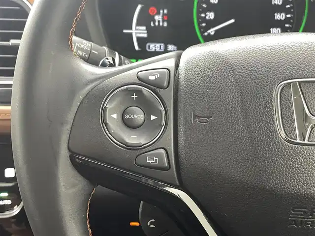 ホンダ ヴェゼル ハイブリッド Z ホンダセンシング 熊本県 2016(平28)年 4.8万km プレミアムクリスタルレッドM モデューロエアロ　/純正8インチナビ　/前後ドライブレコーダー　/バックカメラ　/ビルトインＥＴＣ　/前席シートヒーター　/ホンダセンシング/・衝突軽減ブレーキ/・レーンキープアシスト/・アダブティブクルーズコントロール/・先行車発進お知らせ機能/・路外逸脱抑制機能/・レーンキープアシスト/・標識認識システム/・オートハイビーム/横滑り防止/ハーフレザーシート/コーナーポール/電動パーキングサポート/ブレーキホールド/ジャズブラウン内装/純正フロアマット/純正17インチAW/オートライト/LEDヘッドライト/スマートキー/プッシュスタート/スペアキー1本