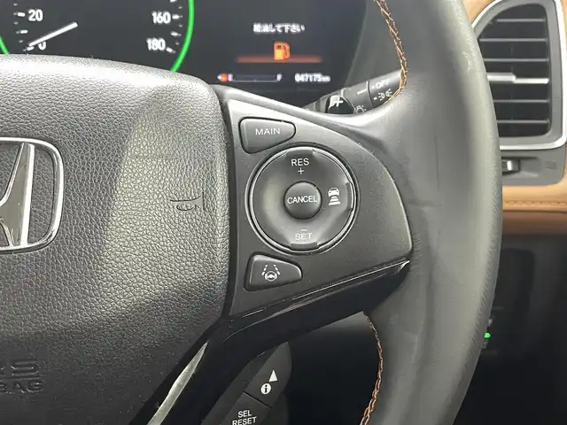 ホンダ ヴェゼル ハイブリッド Z ホンダセンシング 熊本県 2016(平28)年 4.8万km プレミアムクリスタルレッドM モデューロエアロ　/純正8インチナビ　/前後ドライブレコーダー　/バックカメラ　/ビルトインＥＴＣ　/前席シートヒーター　/ホンダセンシング/・衝突軽減ブレーキ/・レーンキープアシスト/・アダブティブクルーズコントロール/・先行車発進お知らせ機能/・路外逸脱抑制機能/・レーンキープアシスト/・標識認識システム/・オートハイビーム/横滑り防止/ハーフレザーシート/コーナーポール/電動パーキングサポート/ブレーキホールド/ジャズブラウン内装/純正フロアマット/純正17インチAW/オートライト/LEDヘッドライト/スマートキー/プッシュスタート/スペアキー1本