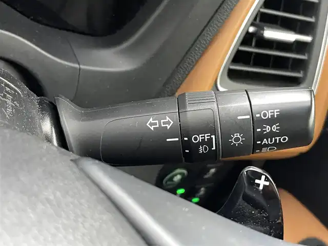 ホンダ ヴェゼル ハイブリッド Z ホンダセンシング 熊本県 2016(平28)年 4.8万km プレミアムクリスタルレッドM モデューロエアロ　/純正8インチナビ　/前後ドライブレコーダー　/バックカメラ　/ビルトインＥＴＣ　/前席シートヒーター　/ホンダセンシング/・衝突軽減ブレーキ/・レーンキープアシスト/・アダブティブクルーズコントロール/・先行車発進お知らせ機能/・路外逸脱抑制機能/・レーンキープアシスト/・標識認識システム/・オートハイビーム/横滑り防止/ハーフレザーシート/コーナーポール/電動パーキングサポート/ブレーキホールド/ジャズブラウン内装/純正フロアマット/純正17インチAW/オートライト/LEDヘッドライト/スマートキー/プッシュスタート/スペアキー1本