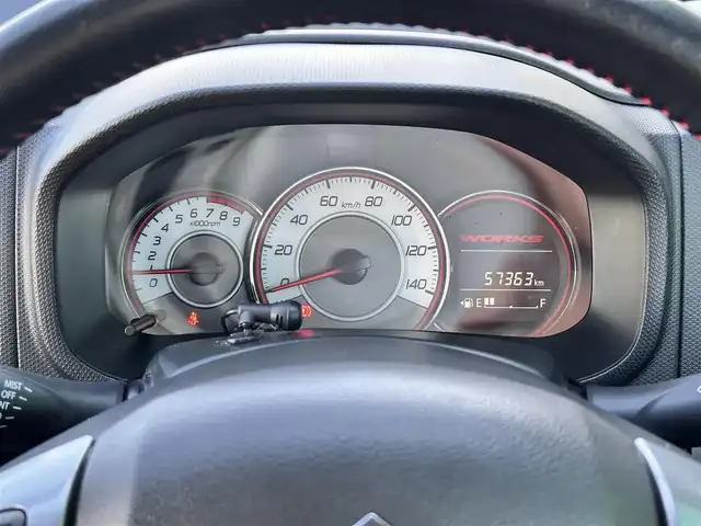 スズキ アルト ワークス 宮城県 2016(平28)年 5.8万km スチールシルバーM 5速MT/ターボ/社外ナビ（NX615）/・CD/DVD/・地デジTV/ETC/ドライブレコーダー/革巻きステアリング/HIDヘッドランプ/フォグランプ/電動格納ミラー/社外マフラー（ROSSOMODELLO）/純正15インチアルミホイール/純正フロアマット/ドアバイザー/Wエアバッグ