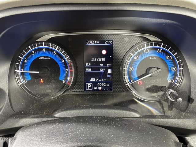 日産 デイズ X 神奈川県 2023(令5)年 0.4万km スターリングシルバーM バックカメラ/ETC/純正14インチAW/エマージェンシーブレーキ/車線逸脱警報/先行車発進お知らせ機能/側道標識表示機能/道路標識表示機能/ふらつき警報/オートハイビーム/HIDヘッドライト