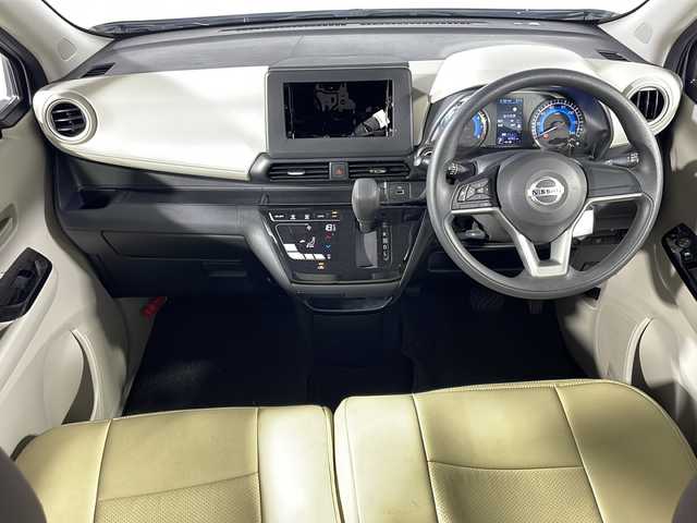 日産 デイズ X 神奈川県 2023(令5)年 0.4万km スターリングシルバーM バックカメラ/ETC/純正14インチAW/エマージェンシーブレーキ/車線逸脱警報/先行車発進お知らせ機能/側道標識表示機能/道路標識表示機能/ふらつき警報/オートハイビーム/HIDヘッドライト