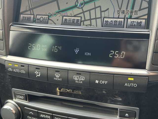 レクサス ＬＳ 460 バージョンC 福島県 2011(平23)年 8.8万km プレミアムシルバーM 純正ナビゲーション/【CD/DVD/USB/AUX/TV】/バックカメラ/サンルーフ/ビルトインETC/前席シートヒーター/前席ベンチレーション/前席パワーシート/運転席シートメモリー/クルーズコントロール/HIDオートライト/純正フロアマット