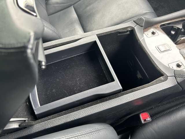 レクサス ＬＳ 460 バージョンC 福島県 2011(平23)年 8.8万km プレミアムシルバーM 純正ナビゲーション/【CD/DVD/USB/AUX/TV】/バックカメラ/サンルーフ/ビルトインETC/前席シートヒーター/前席ベンチレーション/前席パワーシート/運転席シートメモリー/クルーズコントロール/HIDオートライト/純正フロアマット