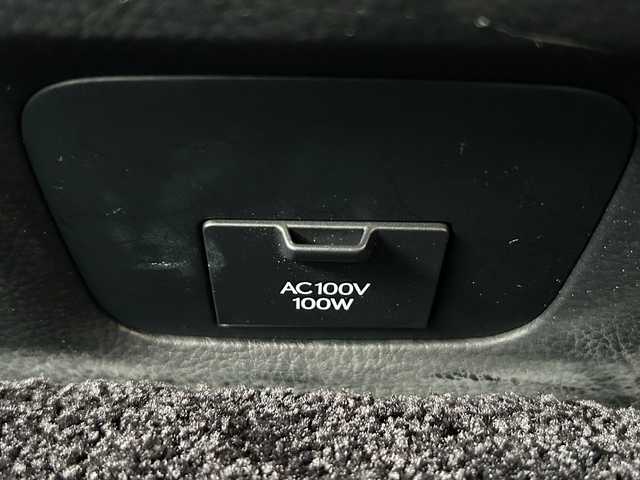レクサス ＬＳ 460 バージョンC 福島県 2011(平23)年 8.8万km プレミアムシルバーM 純正ナビゲーション/【CD/DVD/USB/AUX/TV】/バックカメラ/サンルーフ/ビルトインETC/前席シートヒーター/前席ベンチレーション/前席パワーシート/運転席シートメモリー/クルーズコントロール/HIDオートライト/純正フロアマット