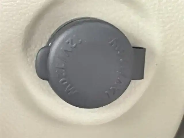 スズキ ラパン X 千葉県 2018(平30)年 4.7万km フォーンベージュメタリック/ホワイト2トーンルーフ 禁煙車/衝突軽減ブレーキ/横滑り防止装置/７型ワイドモニターナビ/フルセグ/Bluetooth接続/ＤＶＤ/ＣＤ再生可/バックカメラ/運転席シートヒーター/アイドリングストップ/プッシュスタート/HIDヘッドライト/オートライト/ビルトインETC/１４インチアルミホイール/運転席/助手席エアバッグ搭載