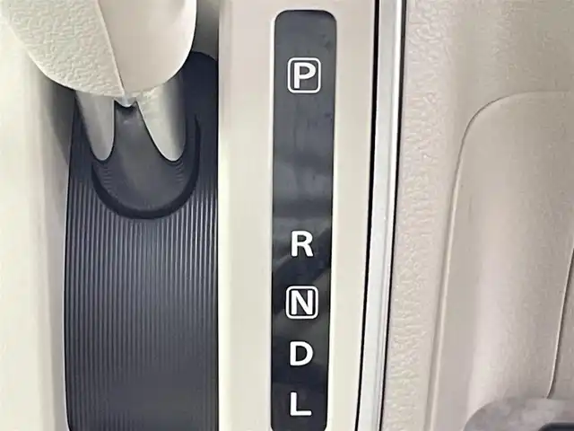 スズキ ラパン X 千葉県 2018(平30)年 4.7万km フォーンベージュメタリック/ホワイト2トーンルーフ 禁煙車/衝突軽減ブレーキ/横滑り防止装置/７型ワイドモニターナビ/フルセグ/Bluetooth接続/ＤＶＤ/ＣＤ再生可/バックカメラ/運転席シートヒーター/アイドリングストップ/プッシュスタート/HIDヘッドライト/オートライト/ビルトインETC/１４インチアルミホイール/運転席/助手席エアバッグ搭載