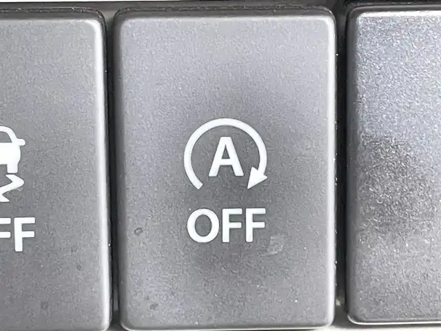 スズキ ラパン X 千葉県 2018(平30)年 4.7万km フォーンベージュメタリック/ホワイト2トーンルーフ 禁煙車/衝突軽減ブレーキ/横滑り防止装置/７型ワイドモニターナビ/フルセグ/Bluetooth接続/ＤＶＤ/ＣＤ再生可/バックカメラ/運転席シートヒーター/アイドリングストップ/プッシュスタート/HIDヘッドライト/オートライト/ビルトインETC/１４インチアルミホイール/運転席/助手席エアバッグ搭載