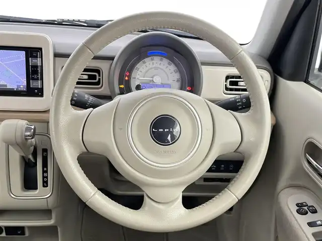 スズキ ラパン X 千葉県 2018(平30)年 4.7万km フォーンベージュメタリック/ホワイト2トーンルーフ 禁煙車/衝突軽減ブレーキ/横滑り防止装置/７型ワイドモニターナビ/フルセグ/Bluetooth接続/ＤＶＤ/ＣＤ再生可/バックカメラ/運転席シートヒーター/アイドリングストップ/プッシュスタート/HIDヘッドライト/オートライト/ビルトインETC/１４インチアルミホイール/運転席/助手席エアバッグ搭載