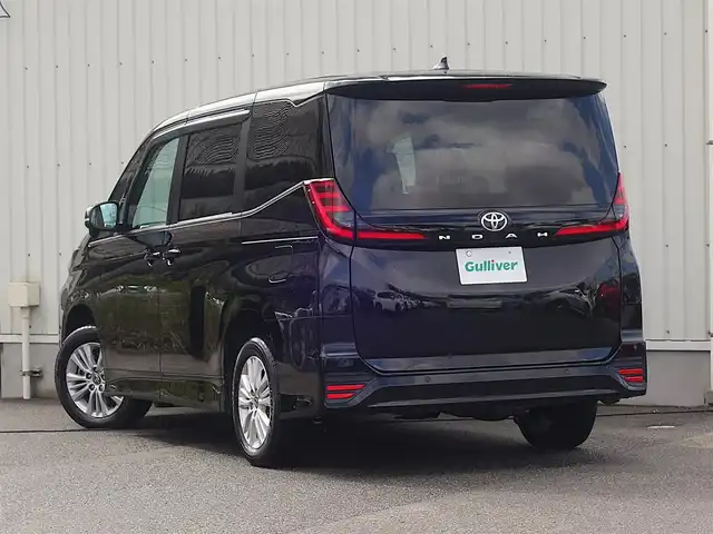 トヨタ ノア S－G 山形県 2022(令4)年 1.8万km アティチュードブラックマイカ 4WD/ワンオーナー/トヨタセーフティセンス/両側パワースライドドア/純正ナビ/　【DVD USB BT Miracast】/フルセグTV/バックカメラ/ETC/ステアリングスイッチ/レーダークルーズコントロール/シートヒーター/オートホールド/横滑り防止装置/LEDライト/フォグランプ/純正フロアマット/ドアバイザー/保証書、取説あり/スペアキーあり