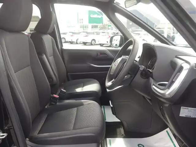 トヨタ ノア S－G 山形県 2022(令4)年 1.8万km アティチュードブラックマイカ 4WD/ワンオーナー/トヨタセーフティセンス/両側パワースライドドア/純正ナビ/　【DVD USB BT Miracast】/フルセグTV/バックカメラ/ETC/ステアリングスイッチ/レーダークルーズコントロール/シートヒーター/オートホールド/横滑り防止装置/LEDライト/フォグランプ/純正フロアマット/ドアバイザー/保証書、取説あり/スペアキーあり