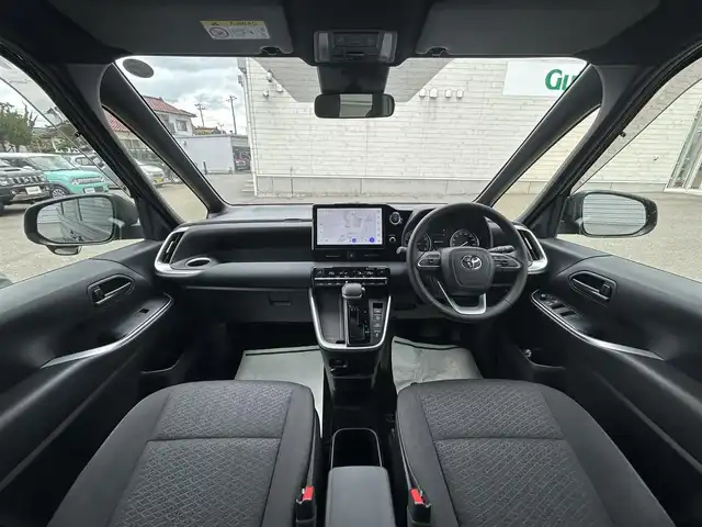 トヨタ ノア S－G 山形県 2022(令4)年 1.8万km アティチュードブラックマイカ 4WD/ワンオーナー/トヨタセーフティセンス/両側パワースライドドア/純正ナビ/　【DVD USB BT Miracast】/フルセグTV/バックカメラ/ETC/ステアリングスイッチ/レーダークルーズコントロール/シートヒーター/オートホールド/横滑り防止装置/LEDライト/フォグランプ/純正フロアマット/ドアバイザー/保証書、取説あり/スペアキーあり