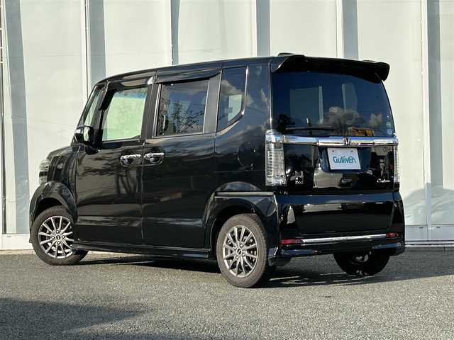 ホンダ Ｎ ＢＯＸ カスタム G ターボ Lパッケージ 福岡県 2015(平27)年 9.1万km スマートブラック ・純正ナビ【VXM-155VFEi】/-フルセグTV/BT/CD/DVD/FM/AM/SD/USB/・バックカメラ/・両側パワースライドドア/・社外アルミ14インチ/・純正フロアマット/・パドルシフト/・クルーズコントロール/・ドアバイザー/・ウィンカーミラー/・電動格納ミラー/・ETC/・ステアリングリモコン/・オートライト