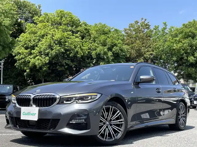 ＢＭＷ ＢＭＷ ３２０ｄ xDrive ツーリング Mスポーツ EDジョイ+ 東京都 2021(令3)年 0.8万km ミネラルグレー ワンオーナー/純正ナビ/ハイラインパッケージ/・電動ランバーサポート（前席）/・ブラック革シート/ドライビングアシストプロフェッショナル/・アクティブクルーズコントロール/・ステアリング/レーンコントロールアシスト/・レーンディバ―チャーウォーニング/・レーンチェンジウォーニング/全周囲カメラ/12.3インチマルチディスプレイメーターパネル/パワーシート（前席）/シートヒーター（前席）/パワーバックドア/純正18インチホイール/アダプティブLEDヘッドライト/前後ドライブレコーダー/保証書/取扱説明書/点検記録簿/スペアキー