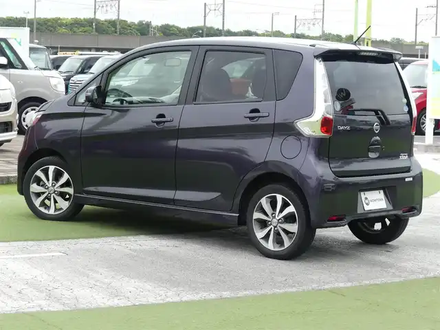日産 デイズ ハイウェイスターG ターボ 千葉県 2015(平27)年 5.3万km プレミアムパープルP エマージェンシーブレーキ/純正メモリーナビ/地デジTV/【CD再生機能　Bluetooth接続】/アラウンドビューモニター/革巻きステアリング/ステアリングスイッチ/ETC/HID/フォグライト/ウインカーミラー/純正15インチアルミホイル/インテリジェントキー