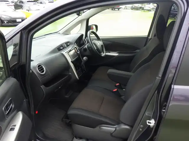 日産 デイズ ハイウェイスターG ターボ 千葉県 2015(平27)年 5.3万km プレミアムパープルP エマージェンシーブレーキ/純正メモリーナビ/地デジTV/【CD再生機能　Bluetooth接続】/アラウンドビューモニター/革巻きステアリング/ステアリングスイッチ/ETC/HID/フォグライト/ウインカーミラー/純正15インチアルミホイル/インテリジェントキー