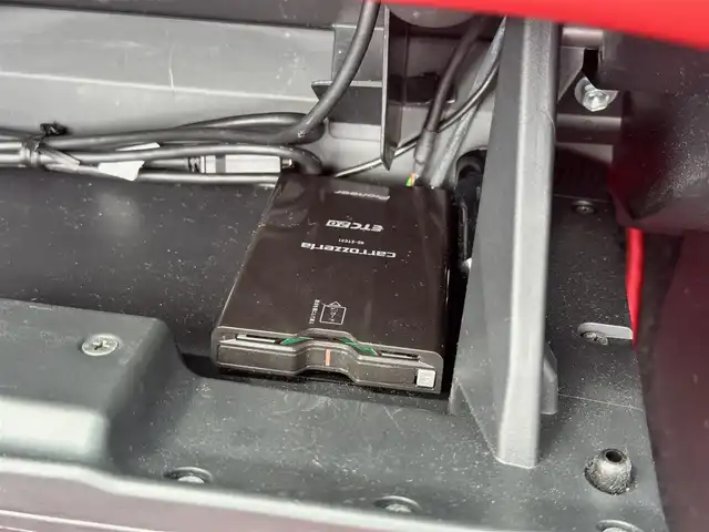 ダイハツ コペン ローブ 宮城県 2018(平30)年 2.8万km リキッドシルバーM 5MT/電動オープン/社外SDナビ/【CD・DVD・SD・BT・フルセグTV】/前席シートヒーター/純正16インチAW/横滑り防止装置/電動格納ミラー/LEDヘッドライト/フォグライト/フロアマット/スマートキー/ETC