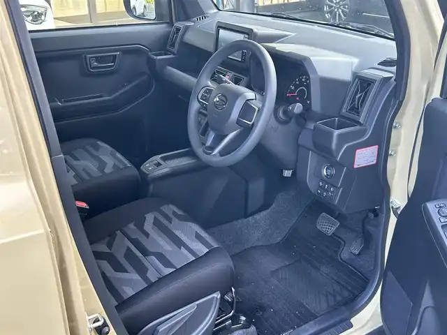 ダイハツ タフト X 静岡県 2023(令5)年 1.6万km サンドベージュメタリック ガラスルーフ/純正ナビ/フルセグTV/DVD/CD/SD/BT/USB/バックカメラ/衝突軽減ブレーキ/レーンキープアシスト/オートハイビーム/前後コーナーセンサー/前方ドライブレコーダー/LEDヘッドライト/ステアリングスイッチ/スマートキー×2/取扱説明書/ナビ取扱説明書