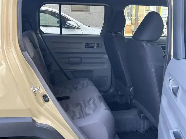 ダイハツ タフト X 静岡県 2023(令5)年 1.6万km サンドベージュメタリック ガラスルーフ/純正ナビ/フルセグTV/DVD/CD/SD/BT/USB/バックカメラ/衝突軽減ブレーキ/レーンキープアシスト/オートハイビーム/前後コーナーセンサー/前方ドライブレコーダー/LEDヘッドライト/ステアリングスイッチ/スマートキー×2/取扱説明書/ナビ取扱説明書