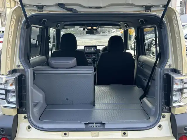 ダイハツ タフト X 静岡県 2023(令5)年 1.6万km サンドベージュメタリック ガラスルーフ/純正ナビ/フルセグTV/DVD/CD/SD/BT/USB/バックカメラ/衝突軽減ブレーキ/レーンキープアシスト/オートハイビーム/前後コーナーセンサー/前方ドライブレコーダー/LEDヘッドライト/ステアリングスイッチ/スマートキー×2/取扱説明書/ナビ取扱説明書