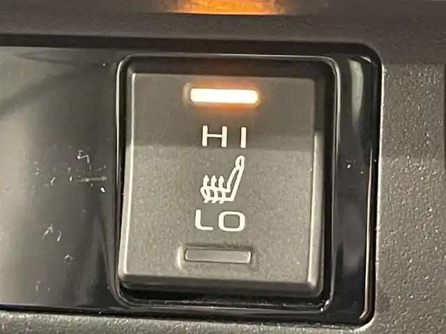 トヨタ ＲＡＶ４ G Zパッケージ 愛知県 2019(令1)年 5.3万km アティチュードブラックマイカ 純正９インチナビ　/(FM/AM/SD/Bluetooth/DISC/フルセグTV/USB/HDMI)/サンルーフ　/モデリスタフルエアロ　/トヨタセーフティセンス　/　　-プリクラッシュセーフティ/　　-レーダークルーズコントロール/　　-レーントレーニングアシスト/　　-オートマチックハイビーム/　　-ロードサインアシスト/シートヒーター　/ビルトインＥＴＣ　/デジタルインナーミラー　/ブラインドスポットモニター　/バックカメラ　/ルーフレール　/ＬＥＤヘッドライト/ＬＥＤフォグランプ/ステアリングヒーター/パワーシート（D席メモリ有）/ダウンヒルアシスト/ドライブレコーダー/ＨＤＭＩ/USB端子/純正フロアマット