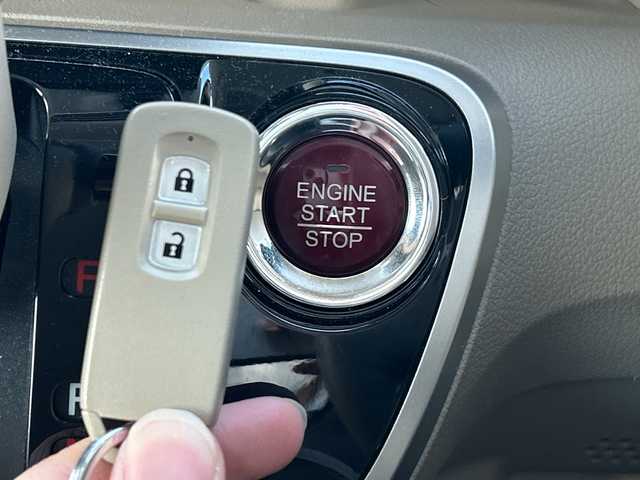 ホンダ Ｎ ＢＯＸ スラッシュ G・L ノヴァカントリースタイル 長野県 2019(平31)年 6.5万km プラチナホワイトパール ・社外7インチメモリーナビゲーション/CD DVD フルセグTV Bluetooth/・バックカメラ/・ビルトインETC/・ワンオーナー/・ステアリングヒーター/・シートヒーター(D/N)/・オートライト/・HIDヘッドライト/・ウィンカーミラー/・電動格納ミラー/・スマートキー/・エンジンプッシュスタート