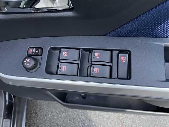 ダイハツ トール カスタムG リミテッド SAⅢ 千葉県 2019(平31)年 4.2万km ブラックマイカメタリック １オーナー　ナビＮＭＺＫ－Ｗ６９Ｄ　全方位カメラ　バックカメラ　両側パワースライドドア　ＥＴＣ　スマートアシストＩＩＩ　クルコン　シートヒーター　衝突被害軽減　スマートキー　１４インチＡＷ エアロ/純正メモリーナビ（NMZK-W69D）/　Bluetooth/　CD/DVD/　AM/FM/フルセグTV/全方位カメラ/バックカメラ/スマートアシストIII/　衝突回避支援ブレーキ/　衝突警報機能/　車線逸脱警報機能/　前後誤発進抑制機能/　先行車発進お知らせ機能/　オートハイビーム/両側パワースライドドア /クルーズコントロール/前席シートヒーター/スマートキー/プッシュスタート/コーナーセンサー/純正14インチアルミホイール/純正フロアマット/スペアキー×１/保証書/取扱説明書