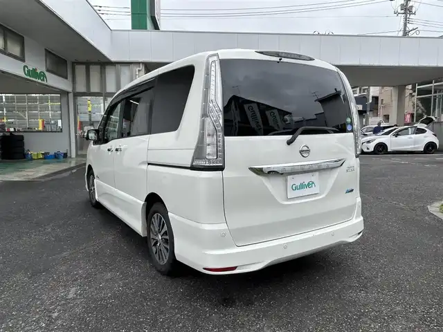 日産 セレナ ハイウェイS S HV Aセーフ 宮城県 2014(平26)年 7.7万km ブリリアントホワイトパール 純正ナビ（AM/FM/USB/BT/CD/DVD/iPod/SD/BT）/フルセグTV/バック・全方位カメラ/両側パワースライドドア/３列シート/衝突被害軽減装置/レーンキープアシスト/オートライト/LEDライト/ドライブレコーダー（前後）/ETC/サマータイヤ純正AW（195/60R16）