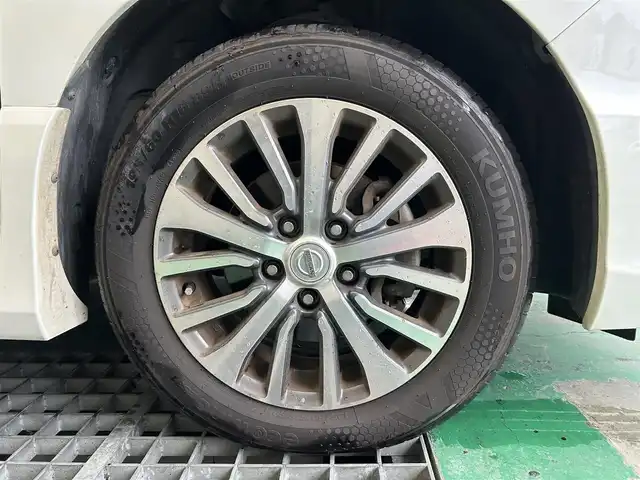 日産 セレナ ハイウェイS S HV Aセーフ 宮城県 2014(平26)年 7.7万km ブリリアントホワイトパール 純正ナビ（AM/FM/USB/BT/CD/DVD/iPod/SD/BT）/フルセグTV/バック・全方位カメラ/両側パワースライドドア/３列シート/衝突被害軽減装置/レーンキープアシスト/オートライト/LEDライト/ドライブレコーダー（前後）/ETC/サマータイヤ純正AW（195/60R16）