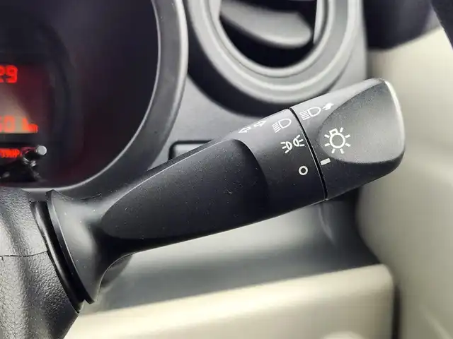 トヨタ パッソ X Lパッケージ S 愛知県 2016(平28)年 2.6万km パールホワイトⅢ 純正7インチSDナビ/　・Bluetooth /　・ワンセグTV/　・CD/　・AM/FM/　・AUX/プリクラッシュセーフティ/横滑り防止機能/アイドリングストップ/純正フロアマット/社外ドライブレコーダー（前方）/ハロゲンヘッドライト/ETC/スマートキー/スペアキー