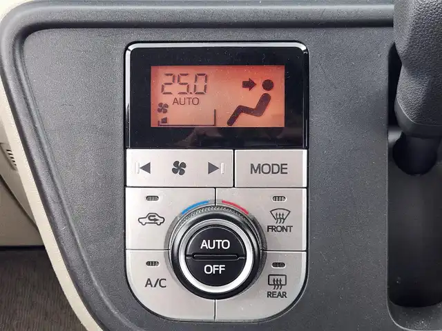 トヨタ パッソ X Lパッケージ S 愛知県 2016(平28)年 2.6万km パールホワイトⅢ 純正7インチSDナビ/　・Bluetooth /　・ワンセグTV/　・CD/　・AM/FM/　・AUX/プリクラッシュセーフティ/横滑り防止機能/アイドリングストップ/純正フロアマット/社外ドライブレコーダー（前方）/ハロゲンヘッドライト/ETC/スマートキー/スペアキー