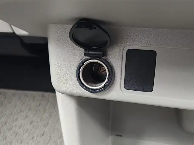 トヨタ パッソ X Lパッケージ S 愛知県 2016(平28)年 2.6万km パールホワイトⅢ 純正7インチSDナビ/　・Bluetooth /　・ワンセグTV/　・CD/　・AM/FM/　・AUX/プリクラッシュセーフティ/横滑り防止機能/アイドリングストップ/純正フロアマット/社外ドライブレコーダー（前方）/ハロゲンヘッドライト/ETC/スマートキー/スペアキー