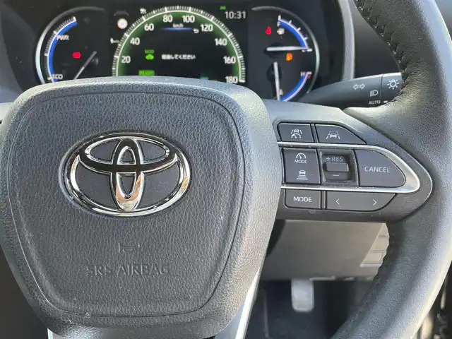 トヨタ ヴォクシー ハイブリッド S－Z 福岡県 2023(令5)年 2.5万km グリッターブラックガラスフレーク 純正ナビ/（Bluetooth・フルセグTV・HDMI・DVD再生機能あり）/プリクラッシュセーフティ/レーダークルーズコントロール/バックカメラ/シートヒーター（運転席・助手席）/両側パワースライドドア/ドライブレコーダー（前後）/3列シート/7人乗り/ビルトインETC/純正アルミホイール/純正フロアマット/プッシュスタート/クリアランスソナー/コーナーセンサー/横滑り防止装置/レーンキープアシスト/ABS/EVモード/保証書/取扱説明書/スマートキー/スペアキー
