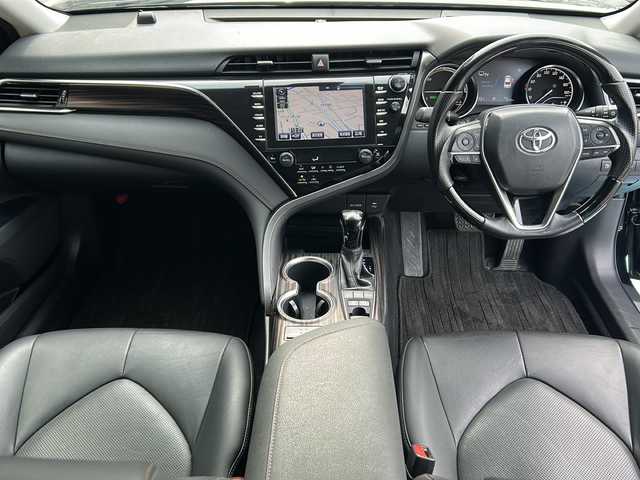 トヨタ カムリ G レザーパッケージ 広島県 2018(平30)年 4.7万km アティチュードブラックマイカ 純正ナビ（CD/DVD/フルセグTV/SD/USB)/バックカメラ/モデリスタエアロ/前方ドライブレコーダー/ビルトインETC2.0/レーダークルーズコントロール/BSM/RCTA/シートヒーター/純正17インチAW/前後コーナーセンサー/LEDヘッドライト/オートライト/オートマチックハイビーム/衝突軽減システム/レーンキープアシスト/横滑り防止装置/パワーシート/スマートキー/スペアキー