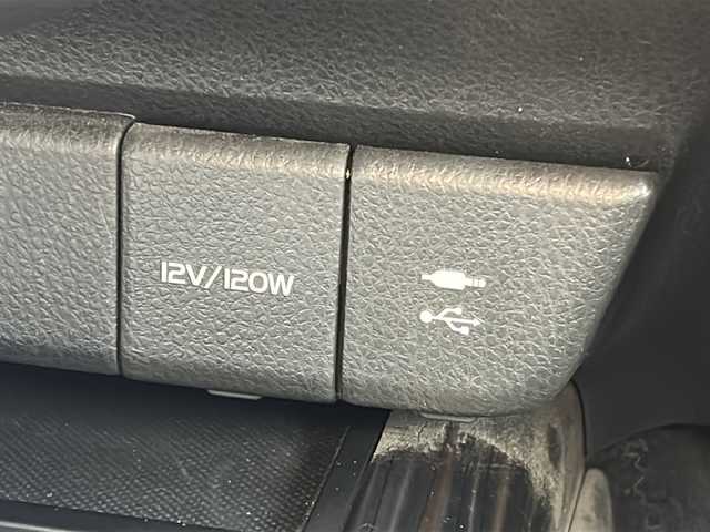 トヨタ カムリ G レザーパッケージ 広島県 2018(平30)年 4.7万km アティチュードブラックマイカ 純正ナビ（CD/DVD/フルセグTV/SD/USB)/バックカメラ/モデリスタエアロ/前方ドライブレコーダー/ビルトインETC2.0/レーダークルーズコントロール/BSM/RCTA/シートヒーター/純正17インチAW/前後コーナーセンサー/LEDヘッドライト/オートライト/オートマチックハイビーム/衝突軽減システム/レーンキープアシスト/横滑り防止装置/パワーシート/スマートキー/スペアキー