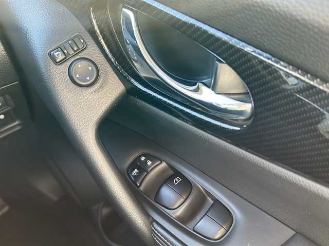 日産 エクストレイル 20Xi 埼玉県 2018(平30)年 6.7万km ブリリアントシルバー ４ＷＤ/360°セーフティアシスト/ ・プロパイロット/ ・インテリジェント エマージェンシーブレーキ/ ・インテリジェント FCW（前方衝突予測警報）/ ・アダプティブLEDヘッドライトシステム/ ・インテリジェント DA（ふらつき警報）/ ・標識検知機能/ ・インテリジェント LI（車線逸脱防止支援システム）/ ・インテリジェント BSI（後側方衝突防止支援システム）/ ・インテリジェント アラウンドビューモニター（移動物 検知機能付）/ ・RCTA（後退時車両検知警報）/ ・インテリジェント ルームミラー/純正SDナビゲーション(MM518D-L)/AM/FM/CD/DVD/BT/SD/USB/フルセグテレビ/インテリジェントアラウンドビューモニター/純正ナビ連動ドライブレコーダー(DJ4-D)/ビルトイン純正ETC2.0/パワーバックドア/コーナーセンサー/保証書/取扱説明書