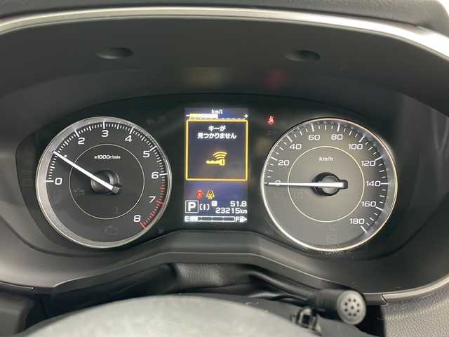 スバル インプレッサ スポーツ 2．0i－S アイサイト 道央・札幌 2017(平29)年 2.4万km クリスタルホワイトP ・4WD/・純正ナビ（CN-LR820P）/・BT/CD/DVD/AUX/フルセグTV/・バックカメラ/・アイサイト/・アダプティブクルーズコントロール/・レーンキープアシスト/・横滑り防止装置/・ブラインドスポットモニター/・アイドリングストップ/・パドルシフト/・ドアミラーヒーター/・前席パワーシート/・オートライト/・LEDヘッドライト/・ステアリング連動ヘッドランプ/・電動パーキングブレーキ/・ヒルアシストスタート/・ETC