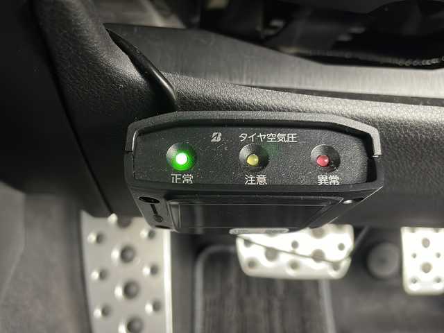 スバル インプレッサ スポーツ 2．0i－S アイサイト 道央・札幌 2017(平29)年 2.4万km クリスタルホワイトP ・4WD/・純正ナビ（CN-LR820P）/・BT/CD/DVD/AUX/フルセグTV/・バックカメラ/・アイサイト/・アダプティブクルーズコントロール/・レーンキープアシスト/・横滑り防止装置/・ブラインドスポットモニター/・アイドリングストップ/・パドルシフト/・ドアミラーヒーター/・前席パワーシート/・オートライト/・LEDヘッドライト/・ステアリング連動ヘッドランプ/・電動パーキングブレーキ/・ヒルアシストスタート/・ETC