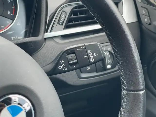 ＢＭＷ Ｘ１ xDrive 18d xライン 山梨県 2017(平29)年 3.1万km ミネラルホワイト インテリジェントセーフティ/ACC/コンフォートアクセス/純正HDDナビ/CD/DVD/Bluetooth/バックカメラ/前後PDC/パワーバックドア/LEDヘッドライト/ETC/純正18インチAW