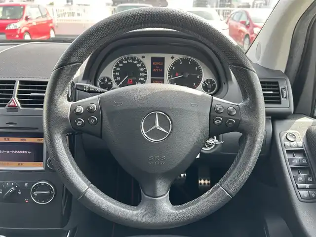 メルセデス・ベンツ Ａ１７０ エディション10 東京都 2008(平20)年 4.3万km 赤 ディーラー車/純正１７インチアルミ/キーレス/ETC/Wエアバック/ABS/スペアキー１本/保証書/取説