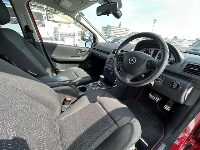 メルセデス・ベンツ Ａ１７０ エディション10 東京都 2008(平20)年 4.3万km 赤 ディーラー車/純正１７インチアルミ/キーレス/ETC/Wエアバック/ABS/スペアキー１本/保証書/取説