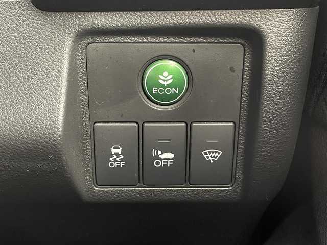 ホンダ ヴェゼル ハイブリッド Z 大分県 2016(平28)年 9.3万km ホワイトオーキッドパール 純正ナビ/シートヒーター/純正アルミホイル17インチ/純正フロアマット/ルーフレール/オートブレーキホールド/HDMI入力端子/USB入力端子/革巻ステアリング/ハーフレザー/スペアキー/バックカメラ