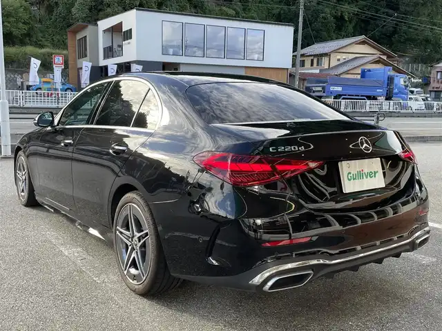 メルセデス・ベンツ Ｍ・ベンツ Ｃ２２０ｄ 岐阜県 2023(令5)年 2.1万km オブシディアンブラック 純正ナビ/【Bluetooth．AppleCarPlay．AM/FMラジオ．フルセグテレビ】/MBUX/11.9インチセンターディスプレイ/パノラミックスライディングルーフ/ハーフレザーシート/パーキングアシスト/全方位カメラ/クルーズコントロール追従走行有/アクティブブラインドスポットモニター/コーナーセンサー/アクティブステアリングアシスト/レーンチェンジアシスト/ヘッドアップディスプレイ/パワーシート・シートメモリ付/シートヒーター/パワーバックドア/ETC/ドライブレコーダー/純正アルミホイール/スペアキー/保証書/取扱説明書