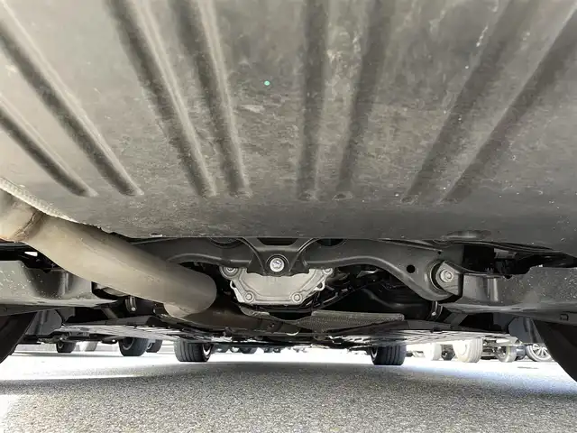 メルセデス・ベンツ Ｍ・ベンツ Ｃ２２０ｄ 岐阜県 2023(令5)年 2.1万km オブシディアンブラック 純正ナビ/【Bluetooth．AppleCarPlay．AM/FMラジオ．フルセグテレビ】/MBUX/11.9インチセンターディスプレイ/パノラミックスライディングルーフ/ハーフレザーシート/パーキングアシスト/全方位カメラ/クルーズコントロール追従走行有/アクティブブラインドスポットモニター/コーナーセンサー/アクティブステアリングアシスト/レーンチェンジアシスト/ヘッドアップディスプレイ/パワーシート・シートメモリ付/シートヒーター/パワーバックドア/ETC/ドライブレコーダー/純正アルミホイール/スペアキー/保証書/取扱説明書